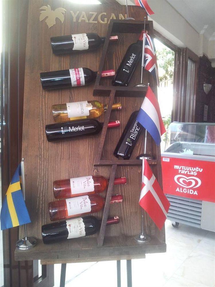 德凡泽威凯幕公寓式酒店 马尔马里斯 外观 照片