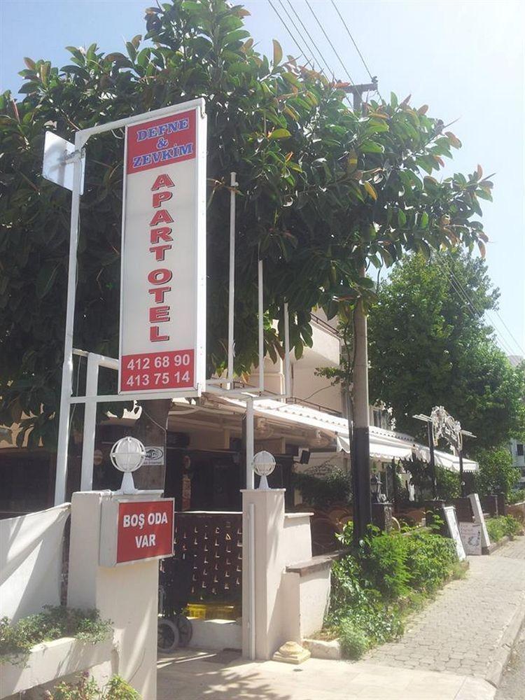 德凡泽威凯幕公寓式酒店 马尔马里斯 外观 照片